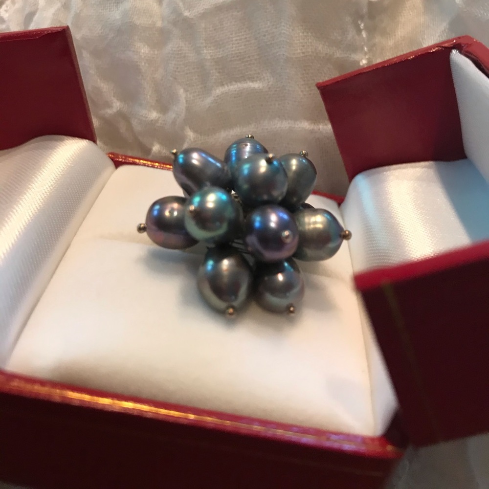 NWT Gorgeous Cultured Black Pearl Ring